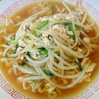 もやし＆ニラそぼろの醤油ラーメン